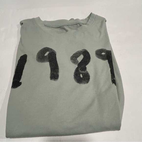 Taylor Swift 1989 Shirt Adult Large Short Sleeve Graphic Tee Oversize, Gray - Picture 1 of 5